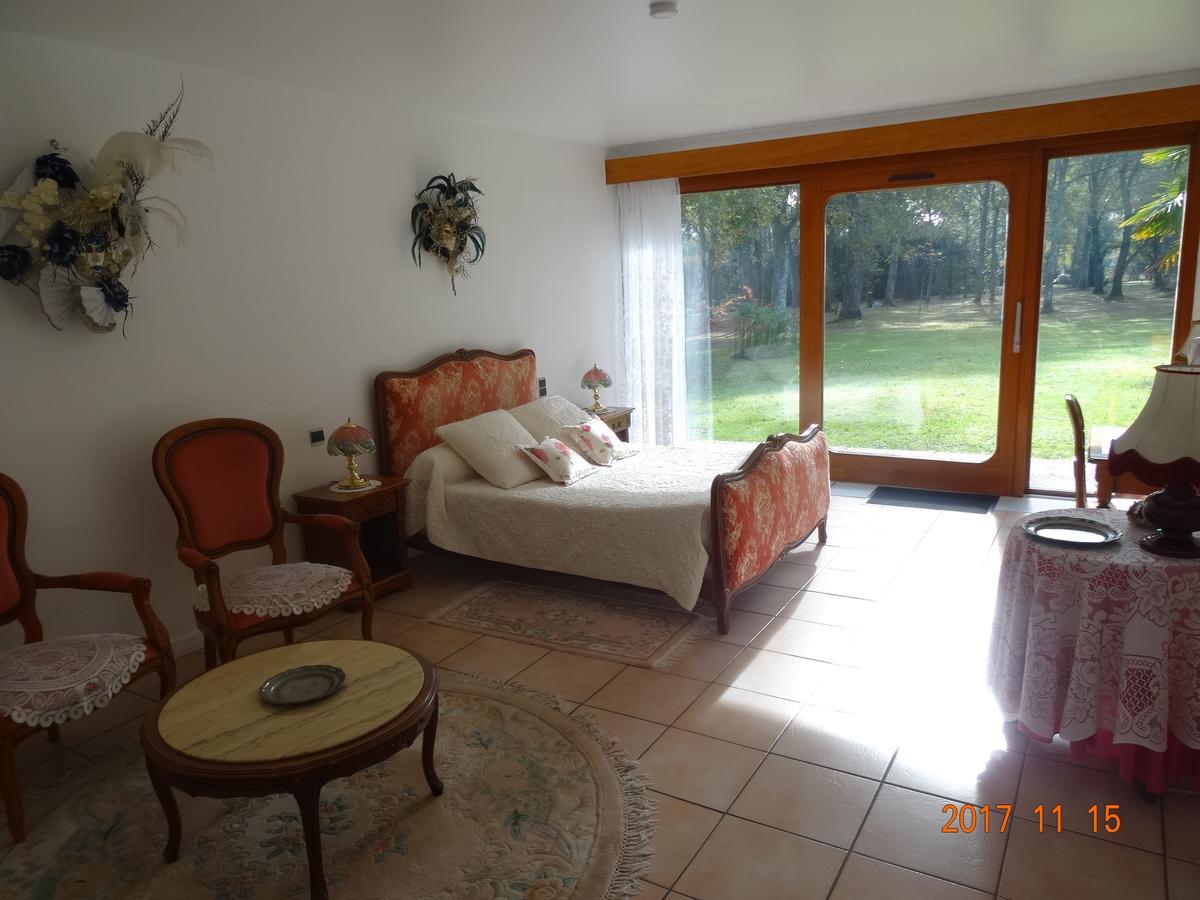 Parc De L'Aiguade Bed & Breakfast Saint-Paul-lès-Dax Rom bilde
